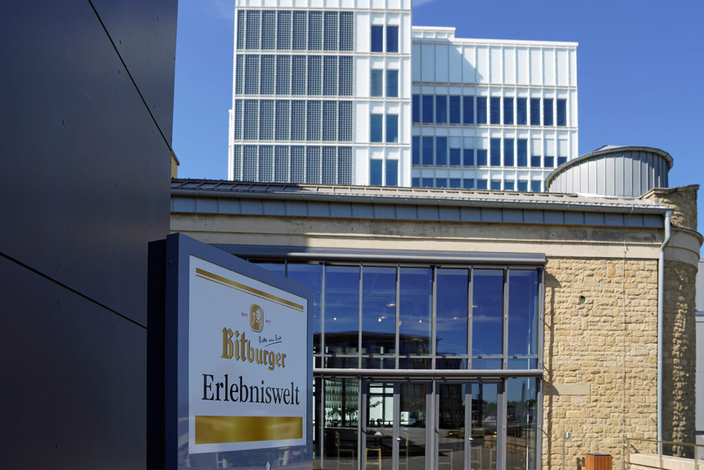 In der Bitburger Erlebniswelt kann man bei Führungen den kompletten Prozess des Bierbrauens erleben