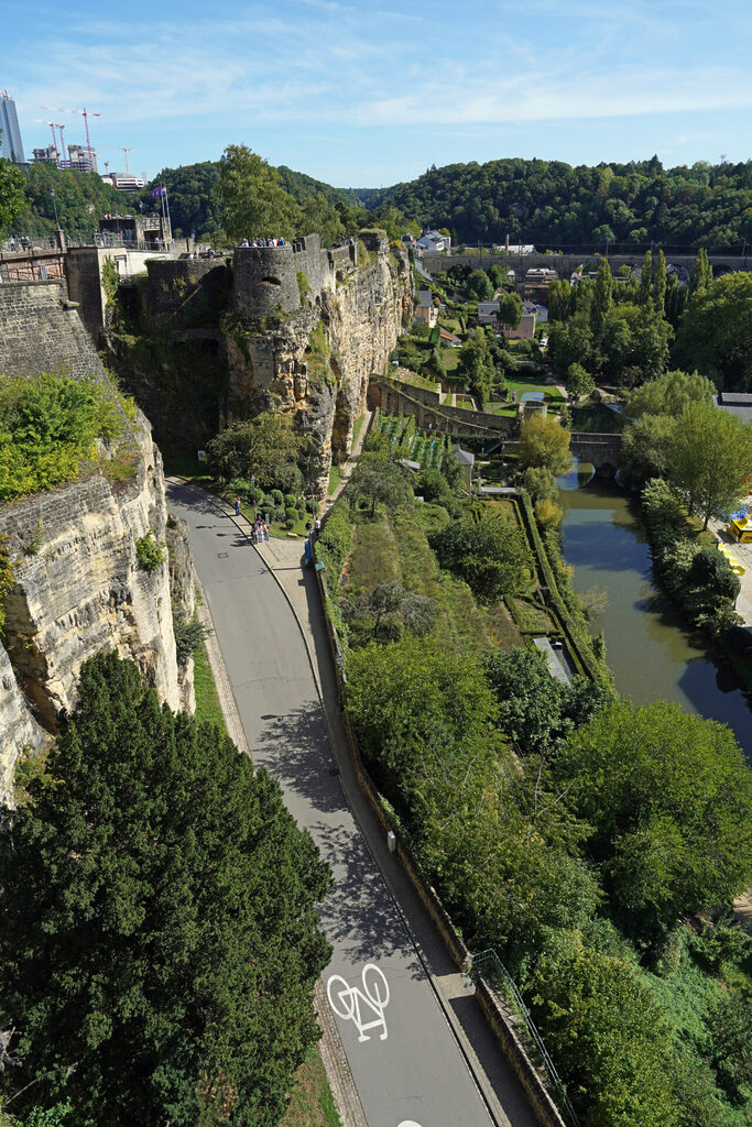 20_luxemburg_stadt_ralph_dresel_dsc08742 Eine spektakuläre Aussicht in Luxemburg hat man von der Corniche auf den Stadtteil Grund