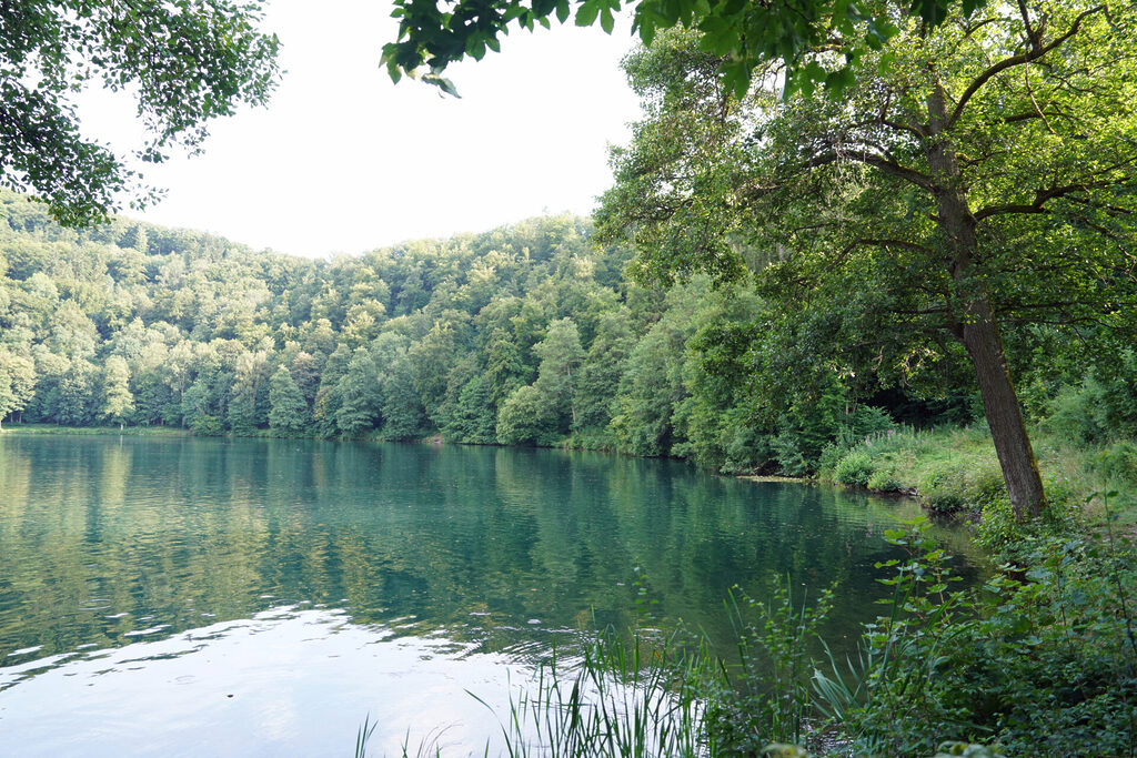 Das Gemündener Maar bei Daun in der Vulkaneifel, fotografiert von Ralph Dresel