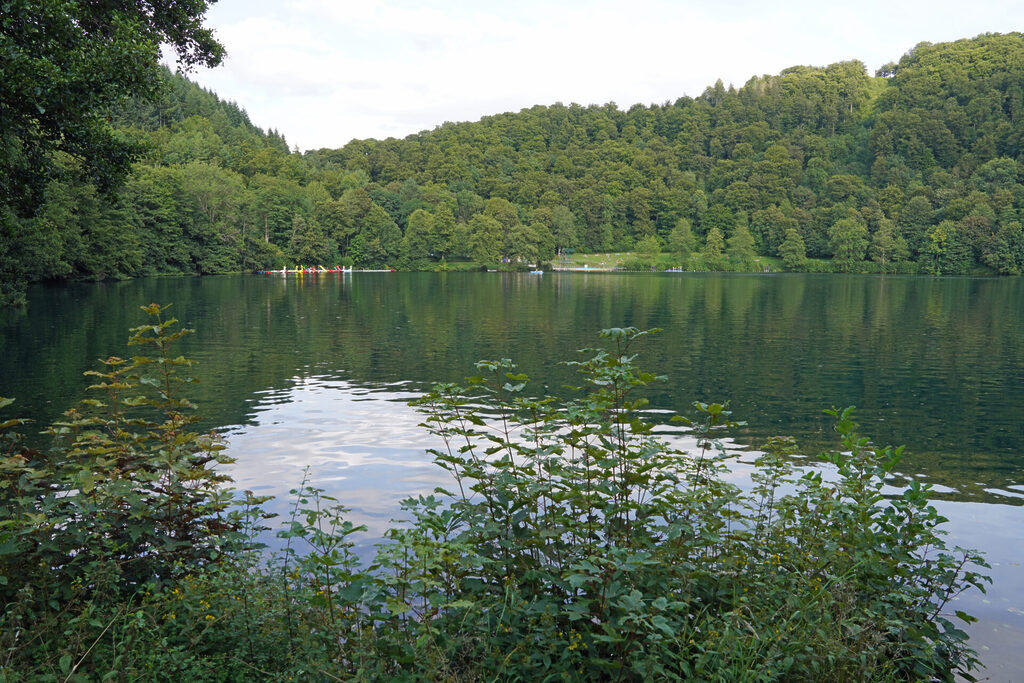 Das Gemündener Maar bei Daun in der Vulkaneifel, fotografiert von Ralph Dresel