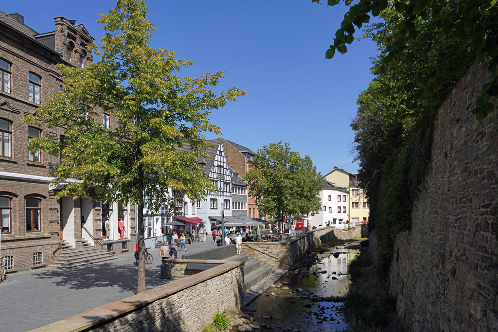 Bad Münstereifel ist eine historische Stadt in der Fachwerk dominiert, fotografiert von Ralph Dresel